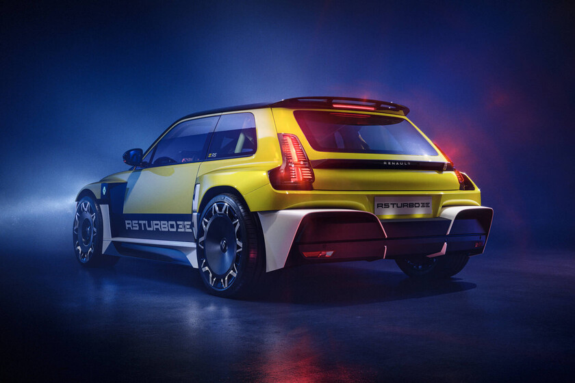 comprar el nuevo Renault 5 Turbo eléctrico o un Porsche 911
