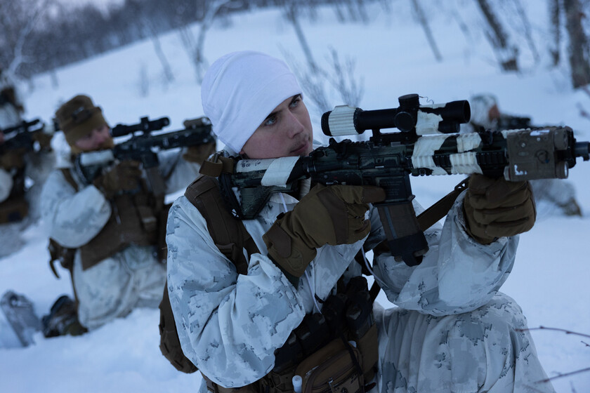 Finlandia es el país más feliz del mundo. Y también se está preparando a fondo para el final más infeliz: la guerra