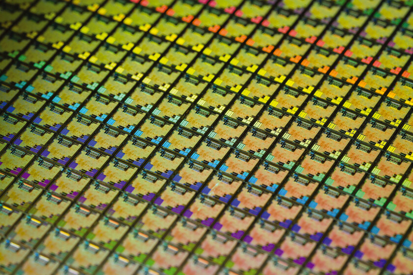 ya está probando su litografía de 1,4 nm y ha anunciado cuándo llegará