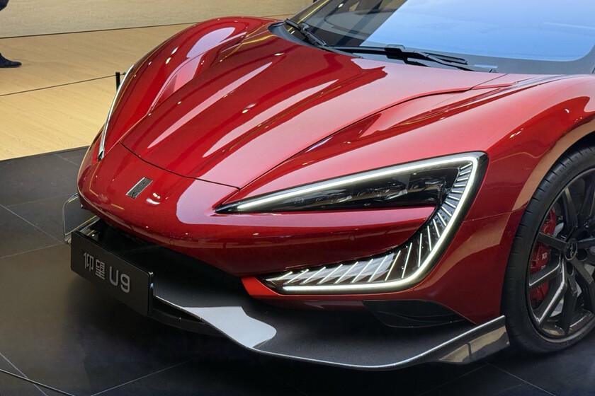 BYD no fue al Salón del Automóvil de Shanghai a enseñar coches. Fue a exhibir poderío