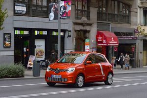 Renault pide copiar a Japón y fabricar "coches pequeños que la gente pueda comprar". Lo cierto es que no los queremos