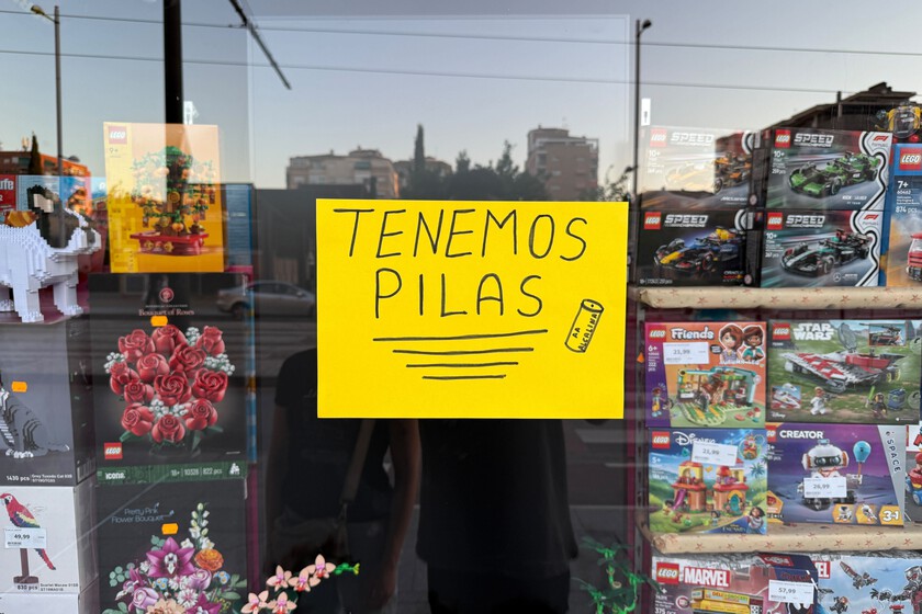 las seis tecnologías básicas que recomendamos para tu propio "kit de supervivencia" ante un apagón