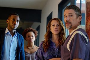 Netflix planteaba un mundo tras el apagón con 'Dejar el mundo atrás'. Un apocalipsis más fácil de llevar si tienes películas en físico
