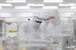 Intel tiene un nuevo 'roadmap'. Y desvela por qué su futuro está en las manos de las litografías 18A y 14A
