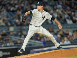 Max Fried sigue dictando catedra