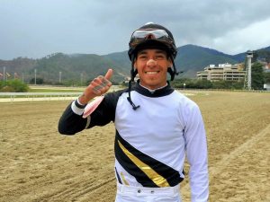 Rafael Solano con dos montas de primer chance