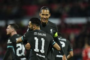 Salah y Van Dijk cerca de renovar con el Liverpool hasta 2027