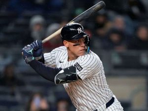 Aaron Judge alcanzó 500 extrabases con récord jonronero