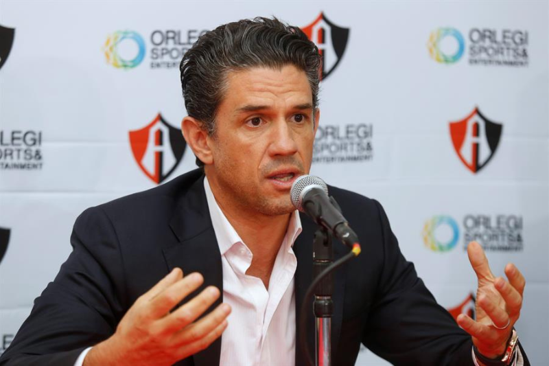 ¡Declaran prófugo a Alejandro Irarragorri, dueño de Santos y Atlas!