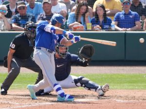 Anthony Santander abre su cuenta de jonrones con Blue Jays