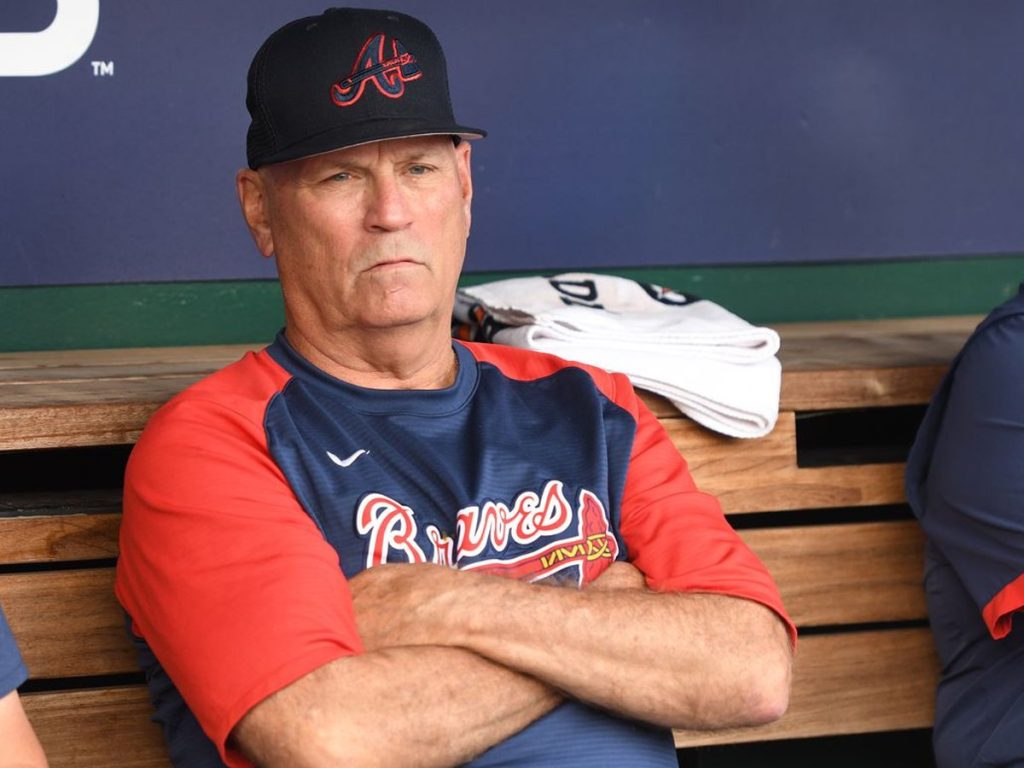 Brian Snitker busca respuestas - Líder en deportes