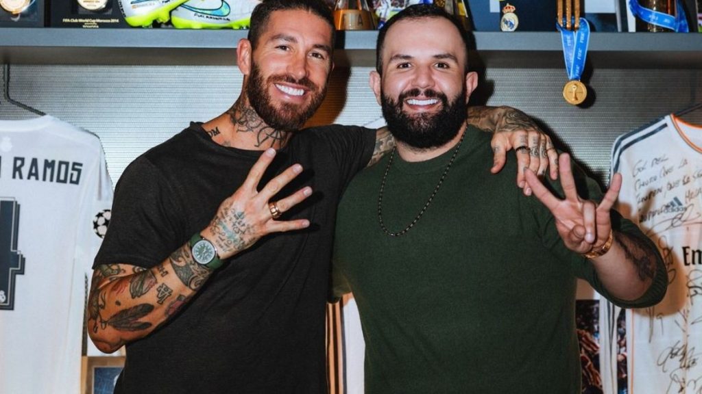 Sergio Ramos lanzará una canción con Carín León