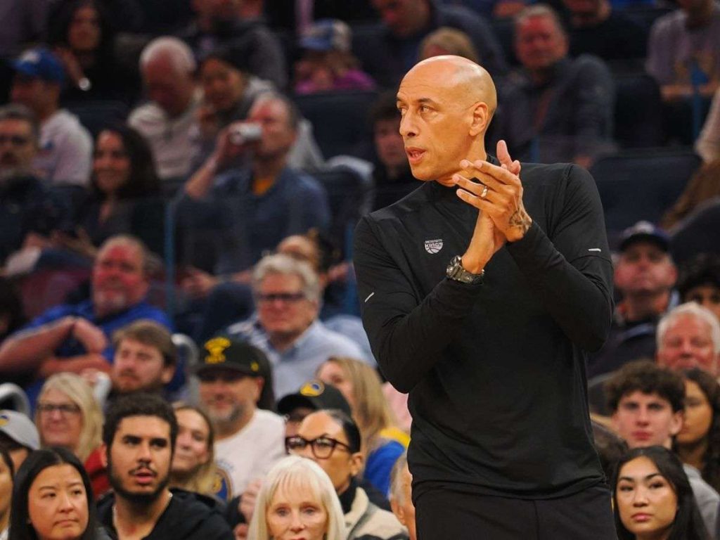 Doug Christie seguirá al frente de Sacramento Kings