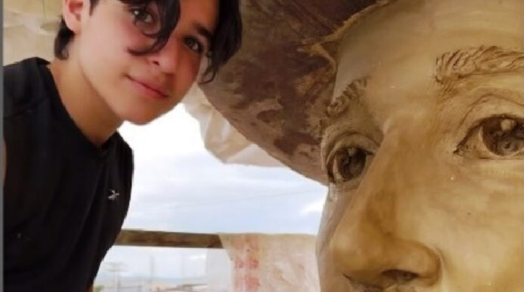 Joven artista esta elaborando la escultura 'más grande del mundo' de José Gregorio Hernández