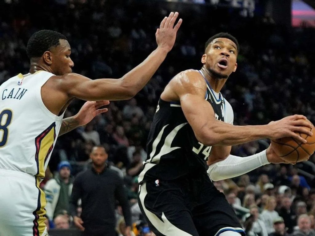 Bucks alcanzan racha de seis victorias