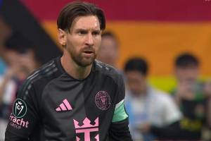 Tensión total: el cara a cara de Messi con Cubas en Vancouver