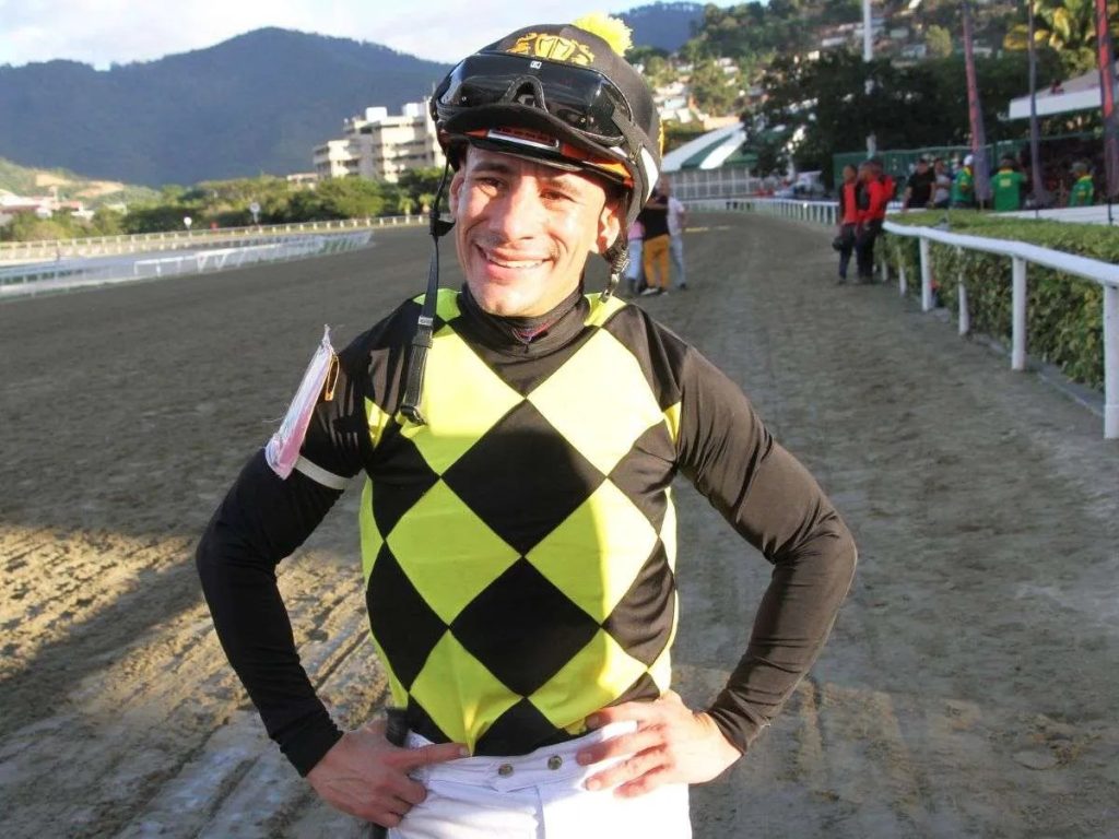 Junior Alvarado ya tiene fecha de retorno