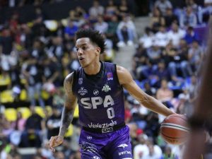 Spartans estiró su racha de triunfos frente a Guaiqueríes