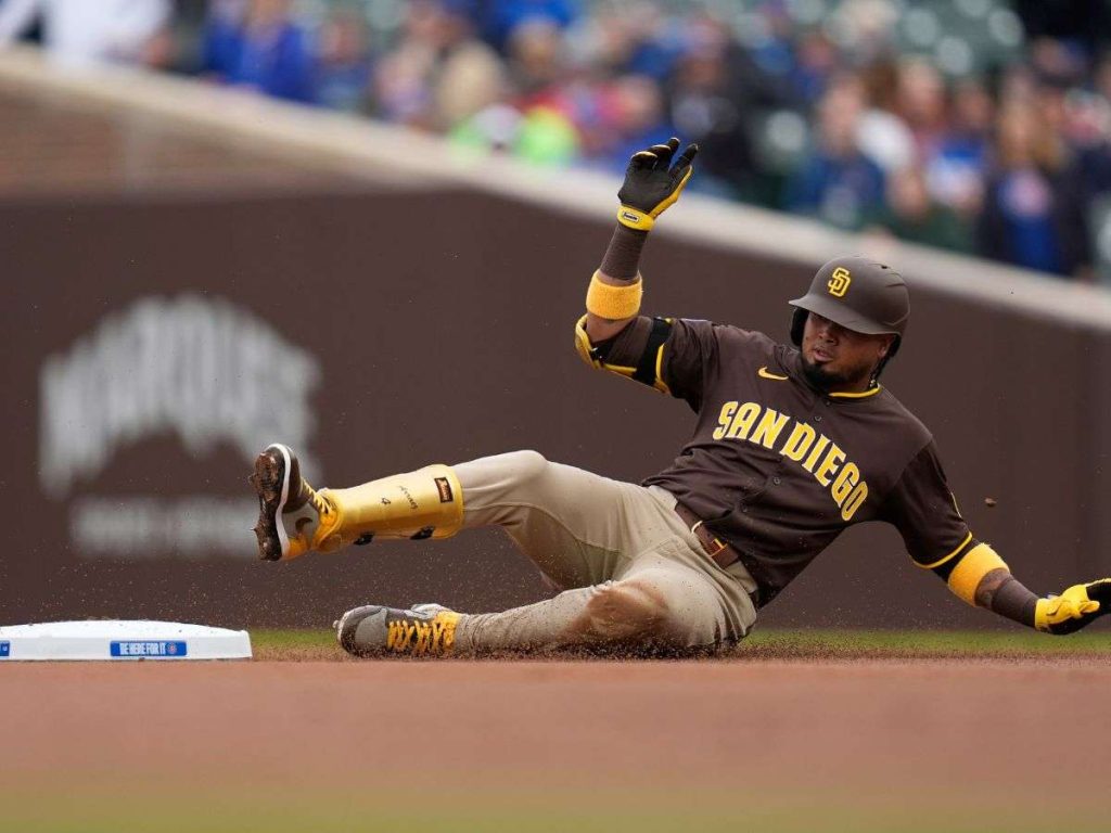 Luis Arráez sigue haciendo historia en MLB