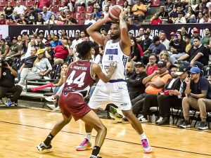 Bethelmy comparte liderazgo en Marinos