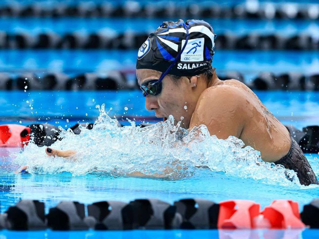 Mercedes Toledo rompió récord nacionales de pecho