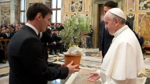 Messi despide al papa Francisco: “Hizo del mundo un sitio mejor”
