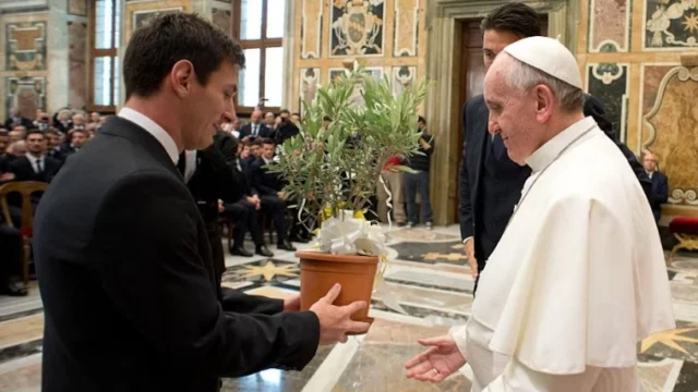 Messi despide al papa Francisco: “Hizo del mundo un sitio mejor”