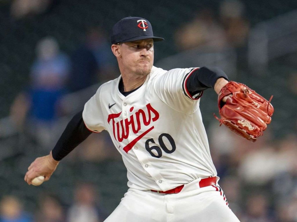 Los Bravos de Atlanta adquieren a Scott Blewett