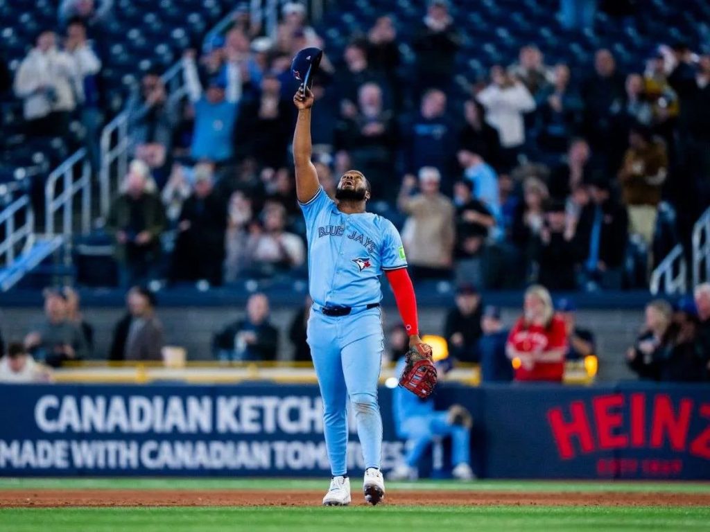 Vladimir Guerrero Jr. acuerda contrato histórico