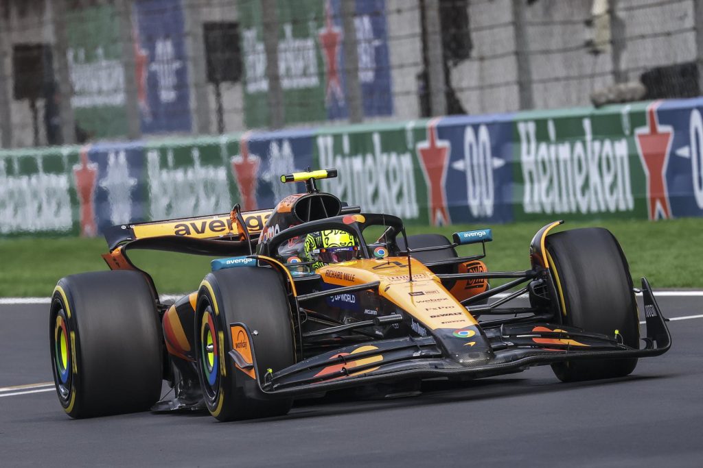 Lando Norris durante el Gran Premio de China de Fórmula 1. EFE/EPA/ALEX PLAVEVSKI / POOL Japon