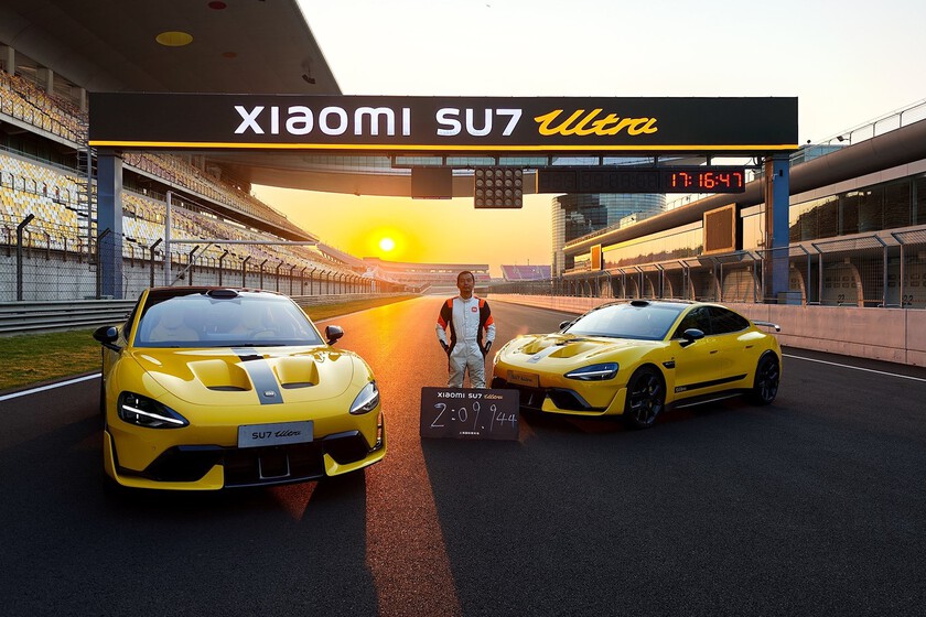 Los 1.548 CV del Xiaomi SU7 Ultra son tan salvajes que la marca quería mandarte a un circuito para examinarte. Eso o te quita 600 CV