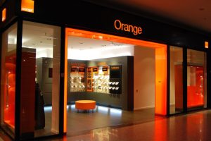 Orange tiene un plan silencioso para reinar en las telecos españolas: hacerse con todo MasOrange