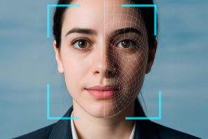 Una empresa ha creado una alternativa al reconocimiento facial. No escanea rostros y su uso ya empieza a generar controversia