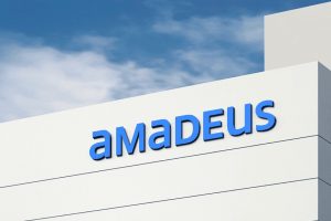 Crees que tu vuelo lo gestiona una aerolínea, pero en realidad manda un gigante silencioso desde Ciudad Lineal: Amadeus