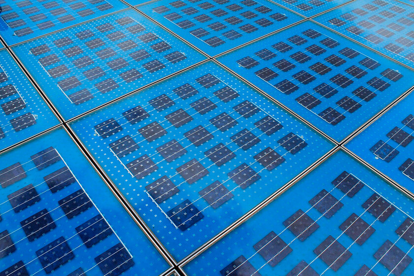su panel solar en tándem ya supera el límite teórico del silicio
