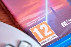 Cada vez hay más videojuegos físicos que son pisapapeles. Es un problema tremendo para el videojuego como arte