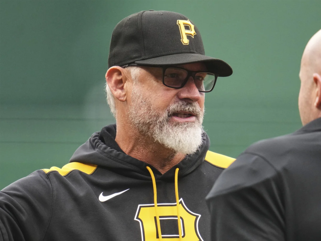 Piratas de Pittsburgh despiden a su manager