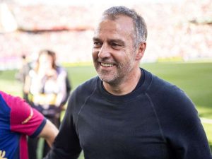El Barcelona ya planea la renovación de Hansi Flick