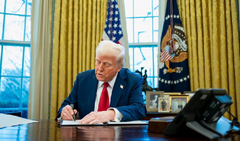 Donald Trump anunció un arancel del 100% para todas las películas producidas fuera de EEUU: 'Hollywood está siendo devastado'