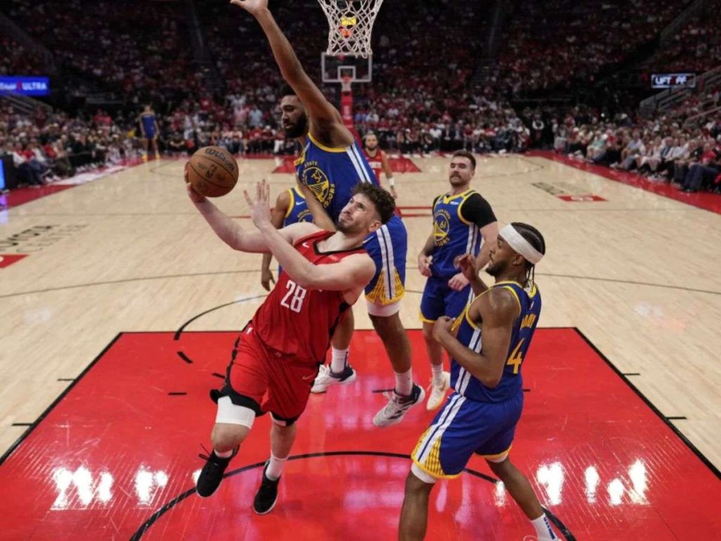 VanVleet y Thompson evitan eliminación de Rockets
