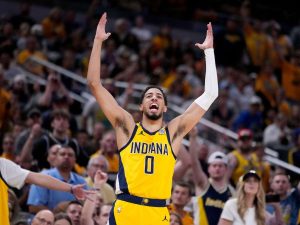Haliburton lidera remontada de los Pacers
