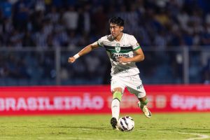 Miguel Terceros, conocido como Miguelito. Miguelito fue detenido y posteriormente puesto en libertad por una supuesta ofensa de cuño racista contra un rival, tras el partido de la segunda división del Campeonato Brasileño entre Operário Ferroviário de Paraná y América Mineiro, informaron este lunes fuentes oficiales. EFE/ Beno Küster/ América MG